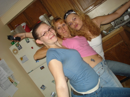 chrissy,me,amber