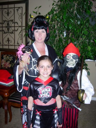 Halloween 2007 with my kiddos!