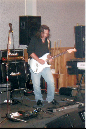Lonnie Playing his fender strat.