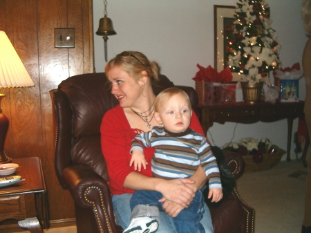 Christmas 06 with Mom