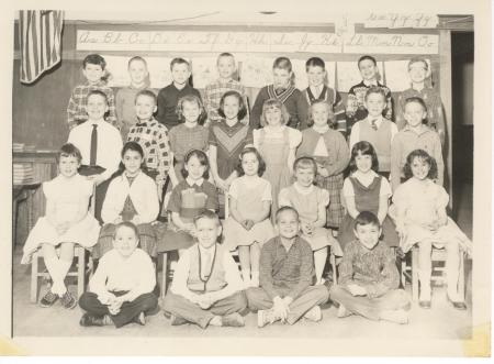 Mrs. Vierra's 3rd Grade 1962(?)