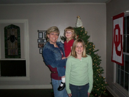 Deb, Lizzie, and Jordan Christmas 2006
