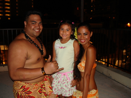 HAWAIIAN DANCERS WITH MARIAH