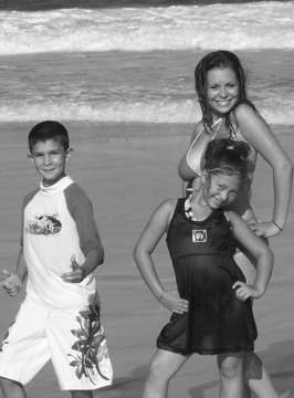 Leighan, Branen, and Ciana on the Beach