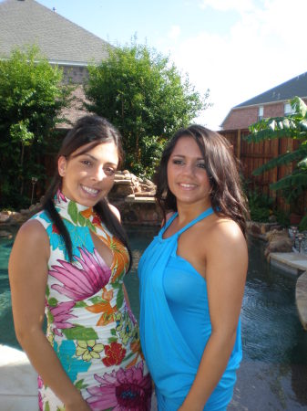 daughter geneva and neice jessica-grad.08