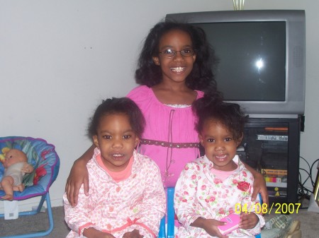 daughters: Clara 9, Jillian 3, Courtney 2