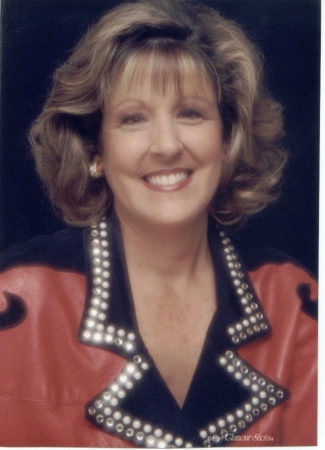 Lynne Gray's Classmates® Profile Photo