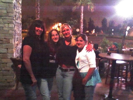 Me, Becky Ochoa and her daughters (Chelsea and Ciara)3/2007