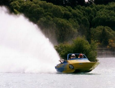 World Jetboat Marathon 2001 - Stuart Cridge on the Rakaia River