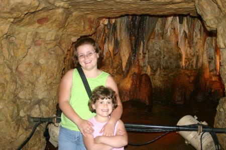 Alexis and Eden at Cave of the Mounds