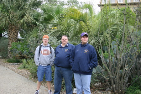 Jeff, RD, and Ryan at The Alamo-2006