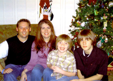 Steven Rader with girlfriend Kelly and her sons Ian and David