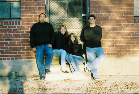  Sanchez Family picture 2007