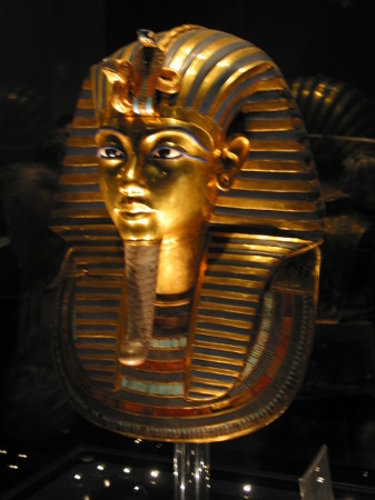 King Tuks burial mask