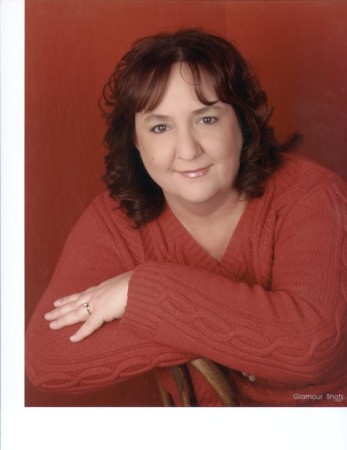 Lori Lowe's Classmates® Profile Photo