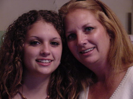 Donna w/youngest daughter Amanda