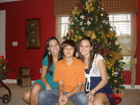 Brittyan, Johnny & Erin, Christmas 2007