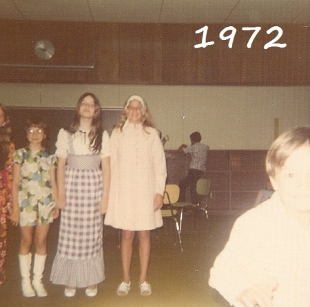 Betsy Hartmann's album, Eighth Grade Class of 1975