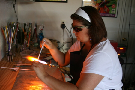 Making a glass bead