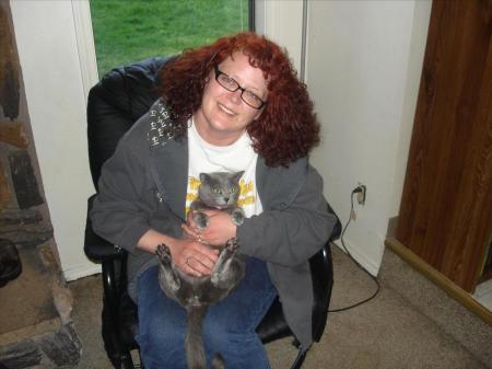 mom and cat