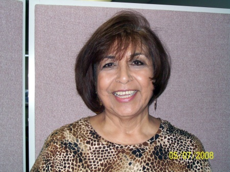 Mary Lopez's Classmates® Profile Photo