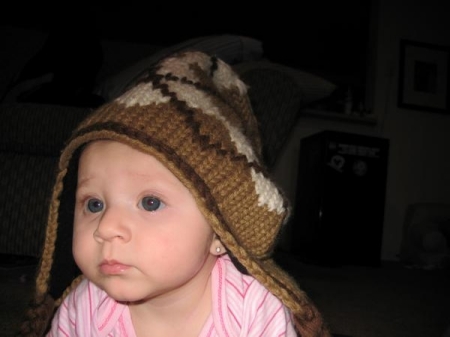 Ryleigh 12-2007 - daddys snow hat