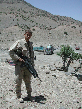 on the afghan/pakistan border (2002)