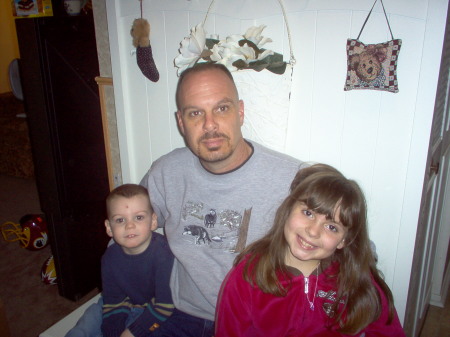 Curt and the kids - Christmas 2006