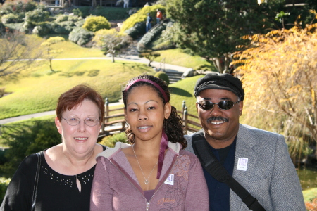 Larry,wife,Dena,youngest,Gayle