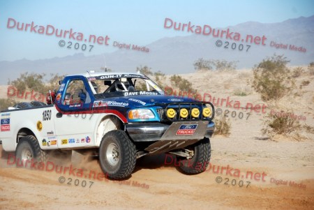 Dave Moore racing in the Parker 425