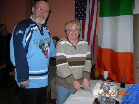 Pat & Ginny cutting Anniversary Cake