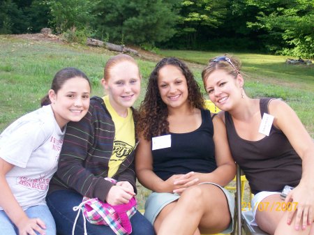 Cousins- Jessica, Taryn, Erica & Auntie Jolene