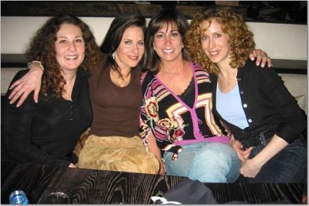 Amanda Rosen, Alison Koss, Stephanie and Renee Rubin