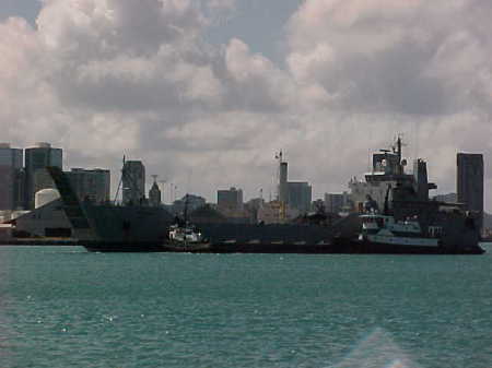 USAV Clinger in Honolulu harbor