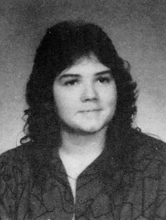 Laurie Knapp's Classmates profile album