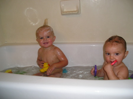 Joel and Kadin in the tub