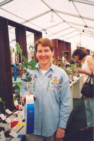 Deb wins blue at Flower Show