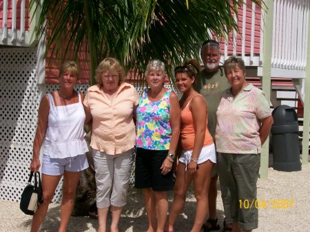 The Girls in Fla (the guy left : )