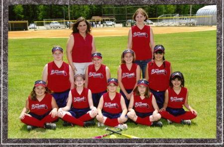 LADY BRAVES SOFTBALL TEAM