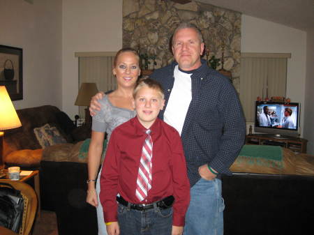 Family phote on Thanksgiving Day 2008