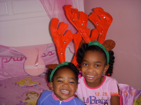 My beautiful daughters on x-mas morning.