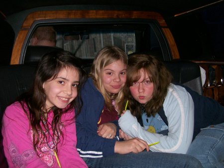 MY NEICE ASHLI'S 16TH BIRTHDAY FEB 2007-- SITTING IN THE LIMO WITH KATIE AND CATHERINE