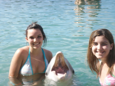 Kassy, Haley & Flipper