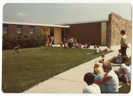 1977 kindergarden field day 06