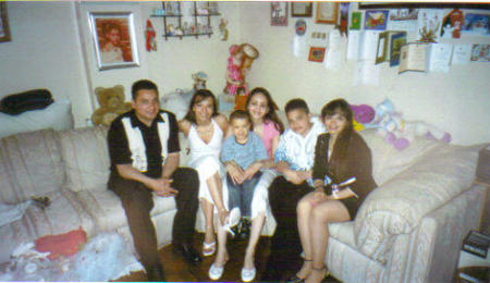 Me and our beautifull family on Mothers Days 2006.