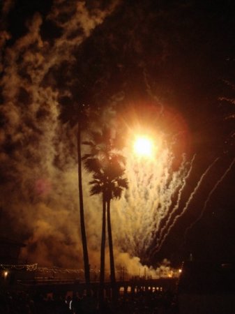 Manhattan Beach Christmas Fireworks 2008