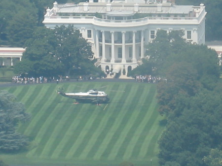 President Landing at WH.