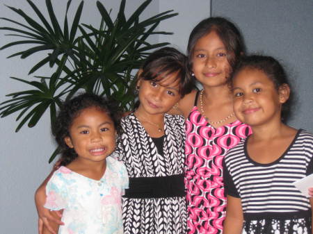 Arie and Ai'Sha with Cabrerra girls