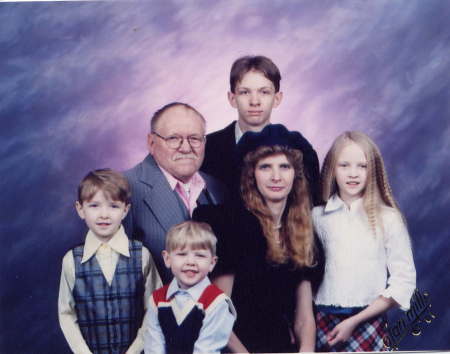 Bob & Wanda Roberts and Family