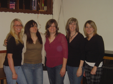 Lisa,Kim,Deb,Me and Lori-Me and all of my sisters!!